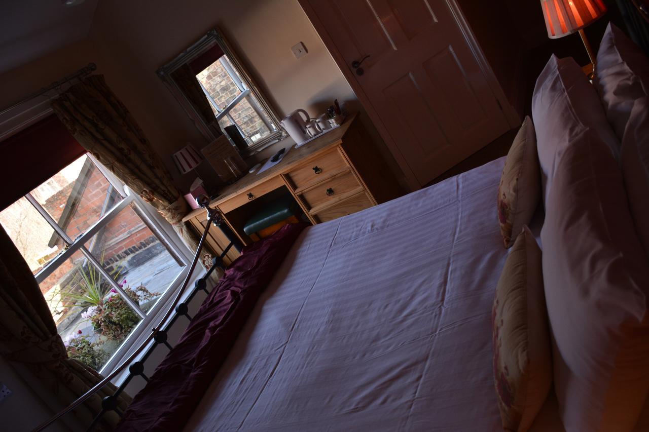 The Rose & Crown York Bed & Breakfast Bagian luar foto